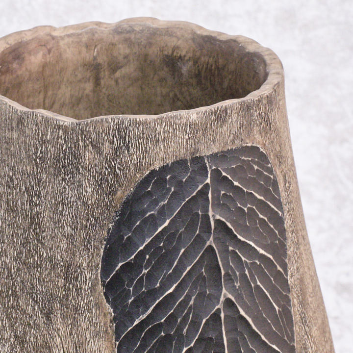 Carved Leaf Vase - Brown