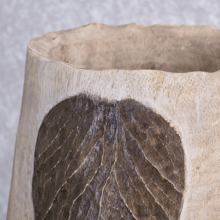 Carved Leaf Vase - Ivory